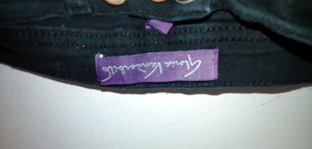 16p gloria Vanderbilt black preloved women's stretch jeans 34